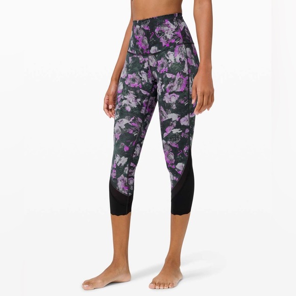 lululemon athletica Pants - Lululemon Wunder Under High Rise Crop 23" Scallop Full-On Luxtreme Floral 4